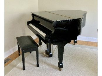 Beautiful SAMICK Baby Grand  Piano ~ Scale Design By K.Fenner ~ Great Condition
