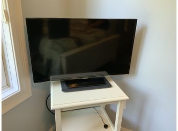 Samsung 32” Flat Screen TV