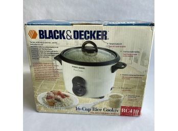 Black & Decker Rice Cooker Model RC410, New In Box