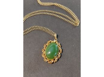 Vintage Gold Filled Jadeite Jade Cabochon Pendant Necklace