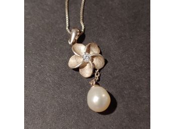 Vintage Sterling Silver Baroque Pearl And CZ On Figural Flower Pendant Necklace