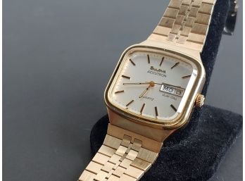 Vintage Running Bulova Accutron Day Date Gold Filled Men's Quartz Wristwatch