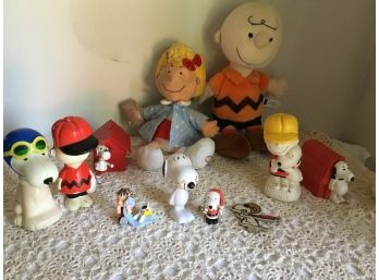 Vintage Snoopy Peanuts Lot