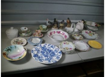 Very Nice Mixed China Lot Of China 25+Pieces - Various Types, Ages & Sizes