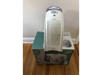 Honeywell Quiet Care Humidifier And  Bionaire Cool Mist Humidifier