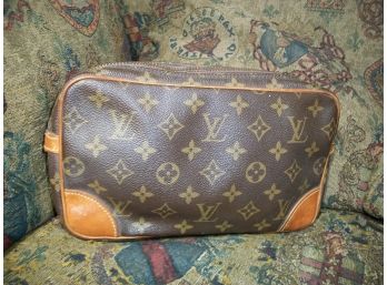 100% Authentic LOUIS VUITTON Clutch Purse / Cosmetic Bag