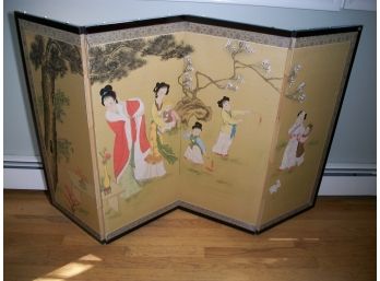 Lovely Unusual Hand Painted Asian Folding Screen - Nice Half Size - Nice Piece !