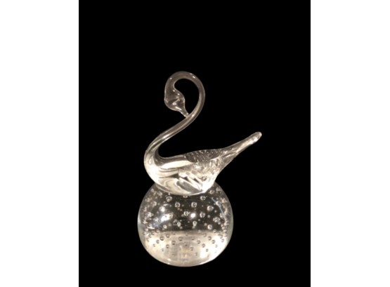 Pairpoint Crystal Swan Controlled Bubble Paperweight