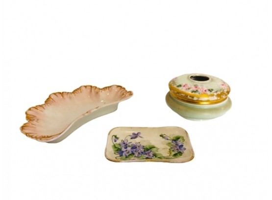 Limoges Small Plates And Hair Receiver