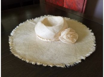 Ladies Lauren By Ralph Lauren Frayed Straw Sun Hat With Linen Rosette Accent (size: M)