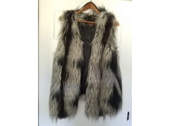 Fabulous Fever Brand Ladies Ostrich Feather Vest (size: XL)