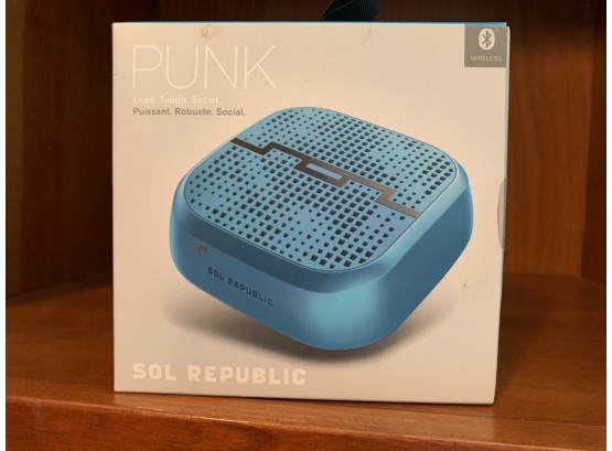 Punk Wireless Speaker By Sol Republic - New In Box