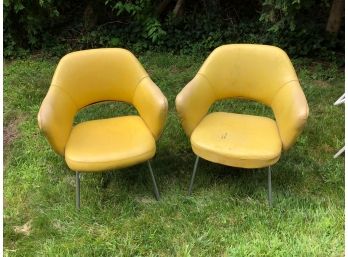 Vintage Eero Saarinen Executive Arm Chairs By Knoll