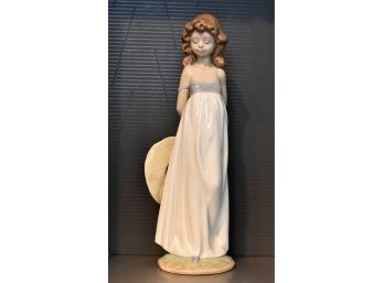 Lladro 'Natural Beauty' Figurine No 01008114