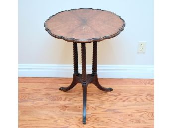 Antique Pie Crust Top Accent Tea Table Tri Paw Foot Spiral Turned Column Base