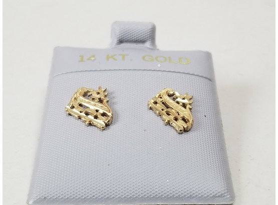 14K Yellow Gold '#1 Mom' Stud Earrings