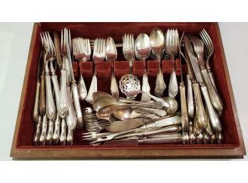 Large Lot Of Antique And Vintage Silver Plate Flatware In Anti Tarnish Case
