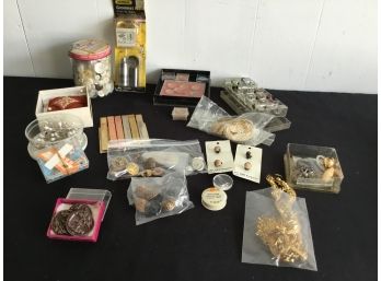 Vintage Button Sewing Lot