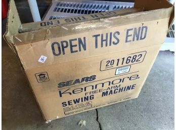 Kenmore Free Arm Sewing Machine In Box