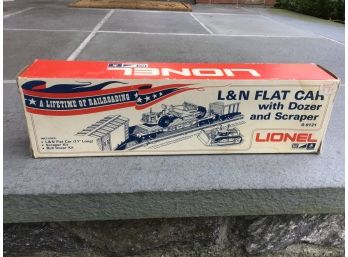 Lionel L & N Flat Car With Dozer And Scraper 6-9121