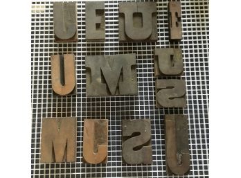 Antique Wood Print Shop Letters  Lot 'A'