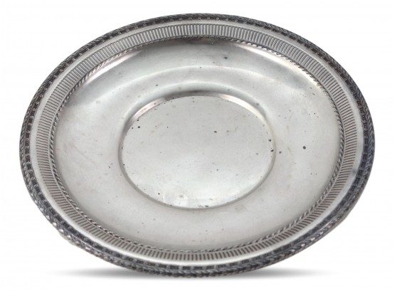 Meriden Britannia Sterling Silver Pierced Tray With Braided And Ornate Edge - 6.25 Troy Ou.