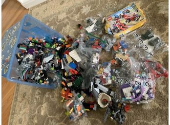 Large Group Of Assorted Legos