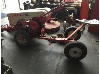 GRAVELY SUPER CONVERTIBLE Many Attachments