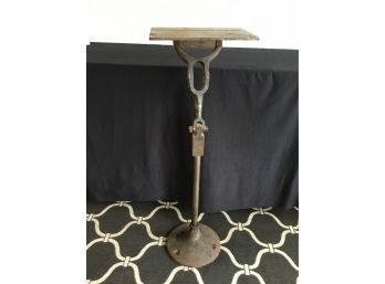 INDUSTRIAL Iron Stand