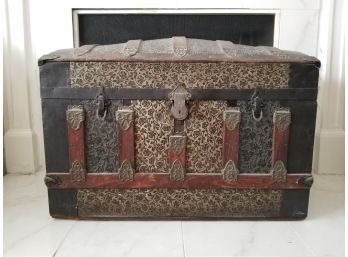 Exceptional Antique Victorian Dome Top Steamer Trunk