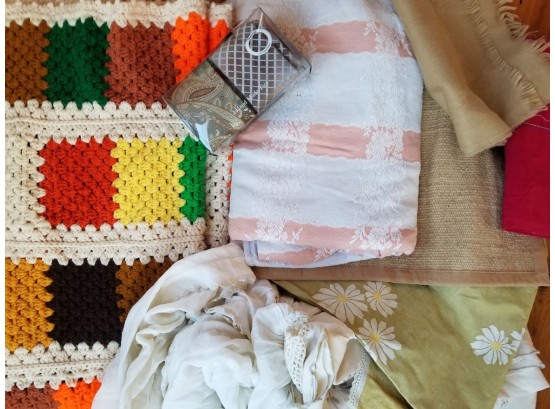 Vintage Blankets And Linens