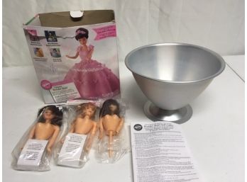 Wilton Classic Wonder Mold For Doll Cakes