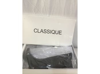 Classique Women’s Dress Boots Brand New Gray Size 6M
