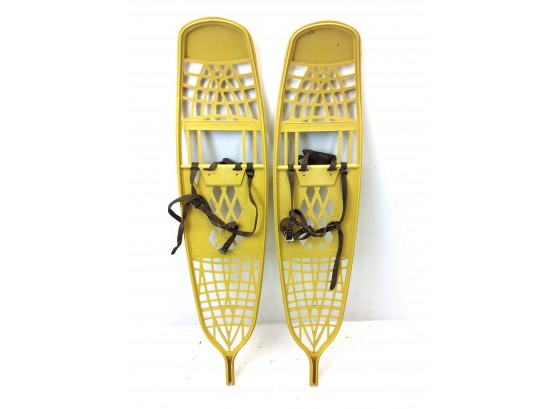 Pair Of Woodstream Corporation Victor Snowshoes Yellow