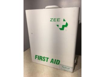 Large / Deluxe FACTORY SIZE First Aid Kit By ZEE - With All Contents Included (Movie Prop)