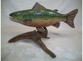 STUNNING Vintage Wood Fish Decoy - Signed P. VARGO #10 - AMAZING PIECE  !