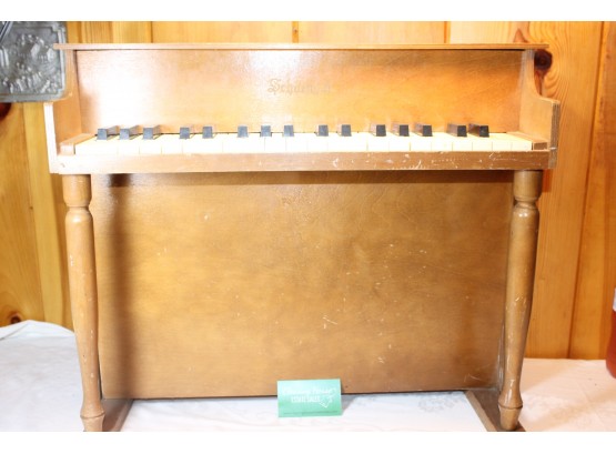 Schoenhut Vintage Toy Piano