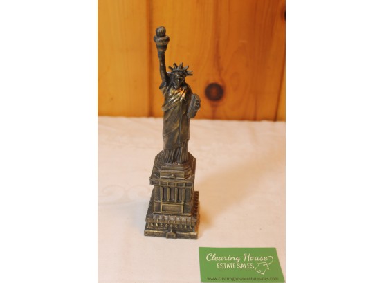Vintage Souvenir Statue Of Liberty Metal Statue