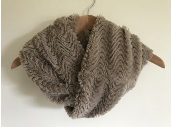 A Brand New Faux Fur Infinity Scarf/ Cowl To Keep You Warm This Winter