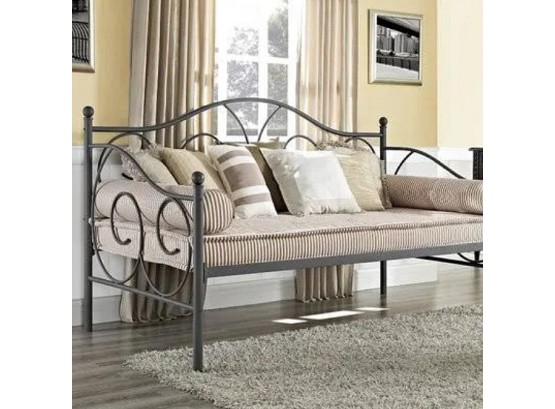 Twin Metal Scroll Trundle Day Bed With Two Beautyrest Mattresses