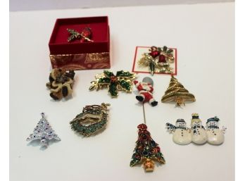 Assortment Of Ladies Christmas & Holiday Pins