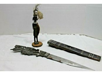 Vintage African Statue Made In Kenya With Collectible Engraved Dagger & Sheath