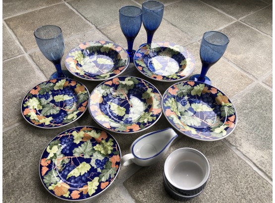 La Primula Made In Italy...4 Bowls, 2 Lunch Plates ; 4 Glasses, 2 French Ramekins, 1 Gravy Server