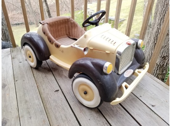 Vintage Pine's Of America Roadster Pedal Toy