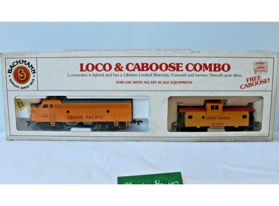 Vintage Bachmann HO Scale Loco And Caboose Combo - 1206 Union Pacific In Original Box