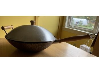 14” Wok With Lid