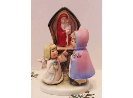 Vintage Hummel Goebel Girl & Angel At Shrine #44 055 13 Figurine TMK 5