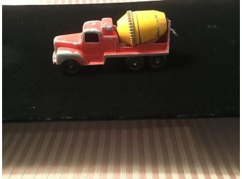 Vintage Tootsie Toy Cement Truck - P-10200