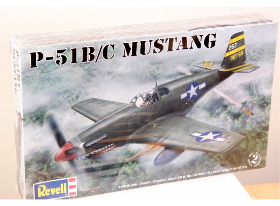 Revell P-51B/C Mustang 1/48 Scale Military Airplane Model *NIB*