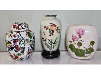 Cute Grouping Of Porcelain Vases & Small Ginger Jar